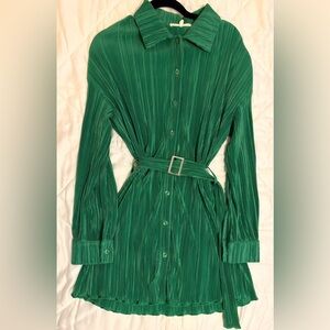 Green Long Sleeve Pleated Dress